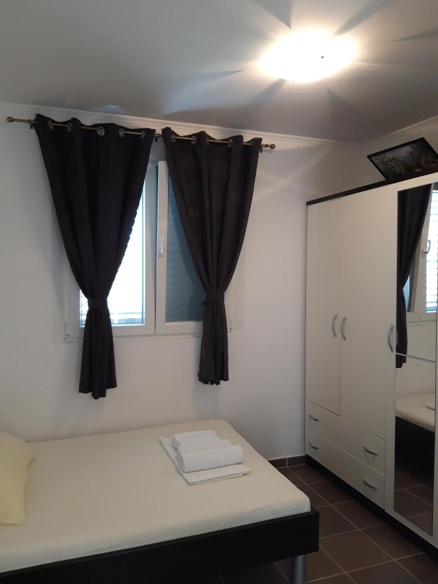Apartments By The Sea Cove Blaca, Mljet - 4899 Саплунара Стая снимка